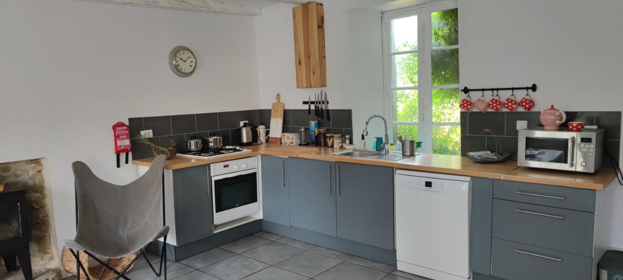 Villa Les Volets Gris à La Croix-Helléan Extérieur photo